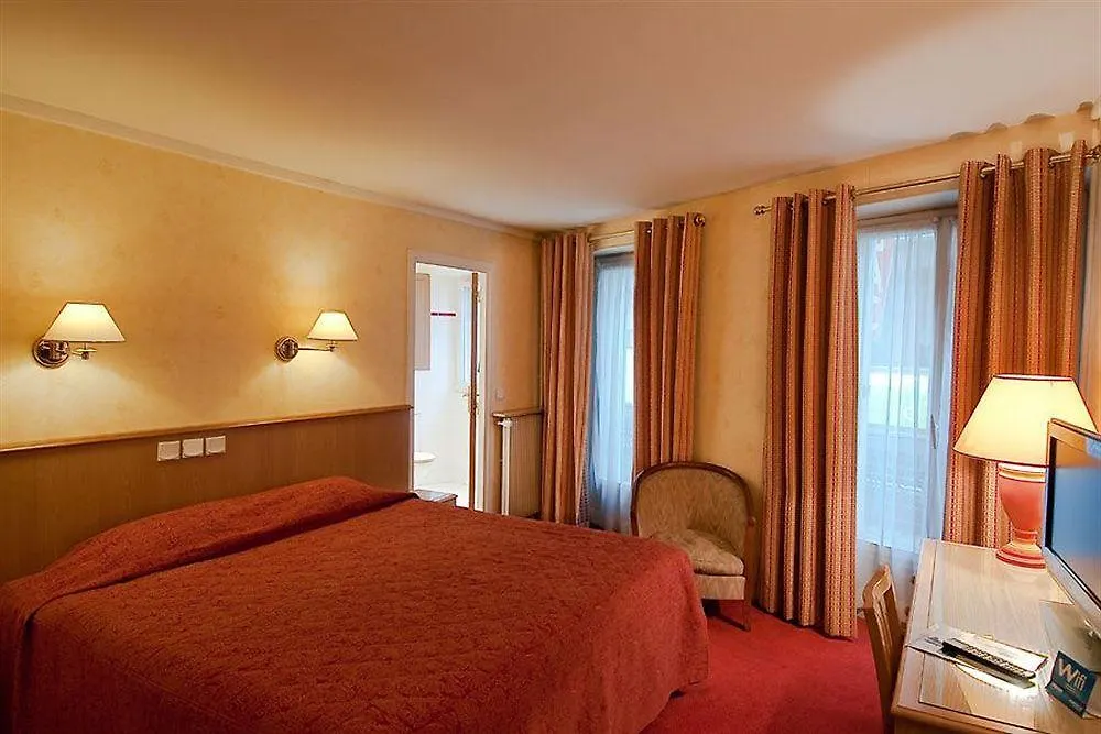 Hotel L'ouest 3*