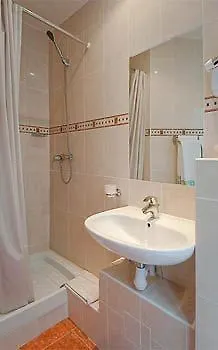 L'ouest Otel 3*